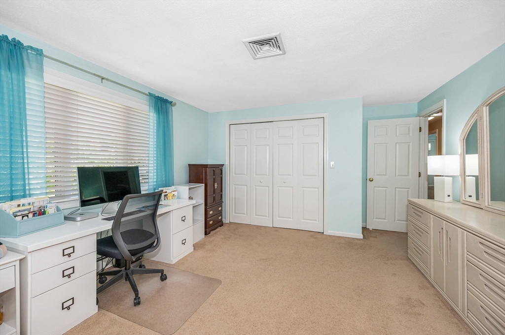 66 Colburn Road Reading, MA 01867 - Photo 15 of 40 Gallery Image 15
