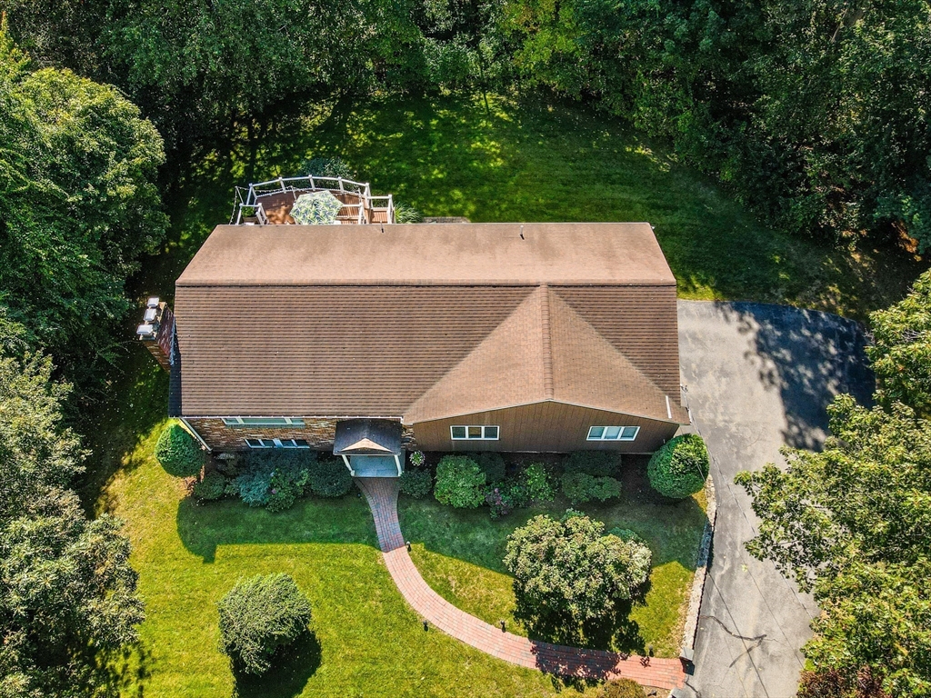 66 Colburn Road Reading, MA 01867 - Photo 35 of 40 Gallery Image 35