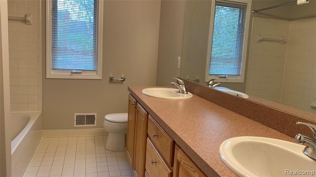 1606 Nadine Rochester, MI 48307 - Photo 20 of 33