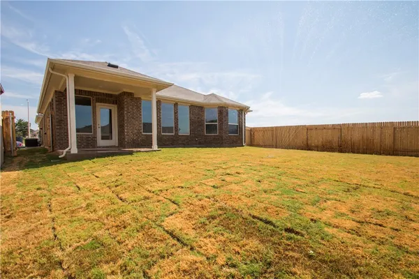 $2,100 | 1609 Desmond Street, Leander, TX 78641