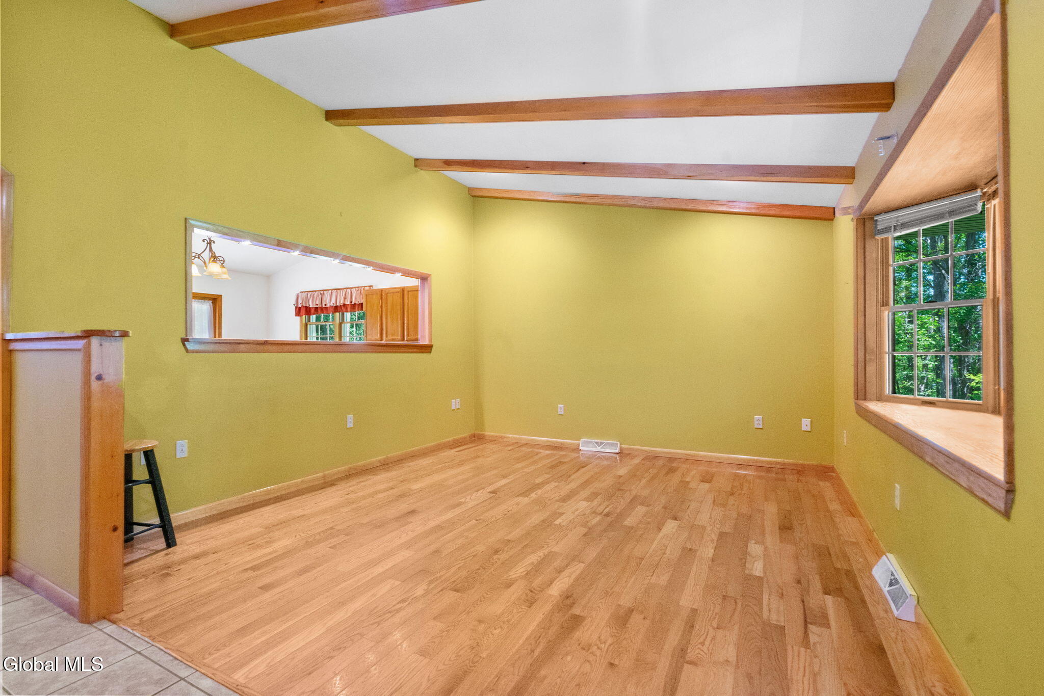 16-web-or-mls-1449-new-scotland-rd