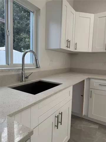 $2,850 | 4487 Northwest 45th Street, Miami, FL 33142