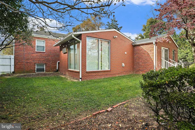 $4,995 | 5747 27th Street Northwest, Washington, DC 20015