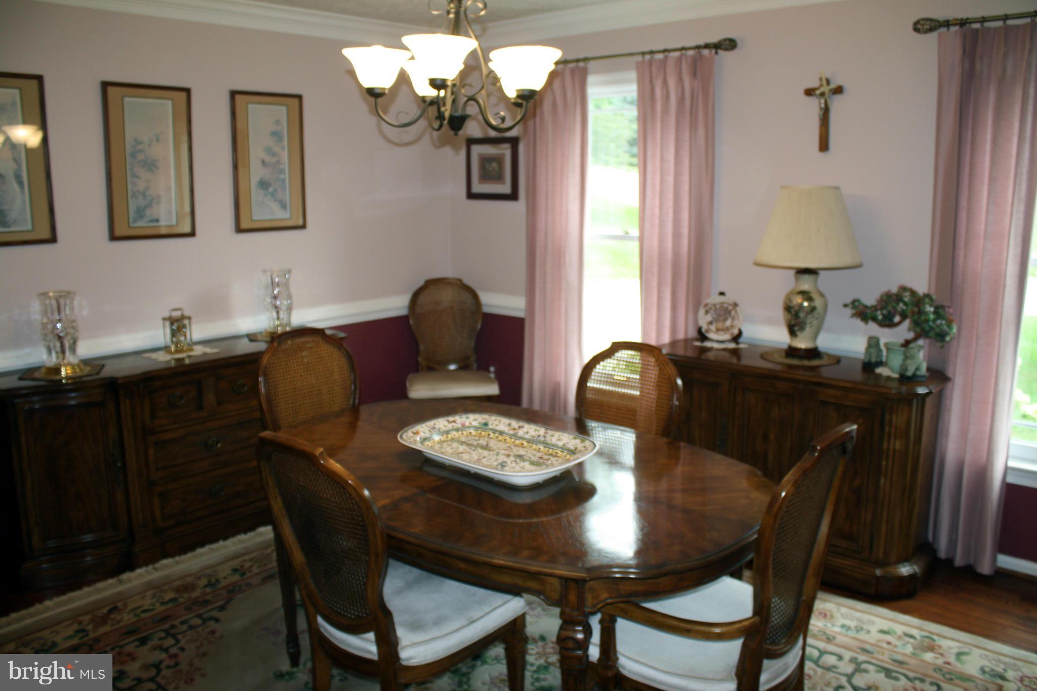 933 Metfield Road Baltimore, MD 21286 - Photo 11 of 30 Dining Room