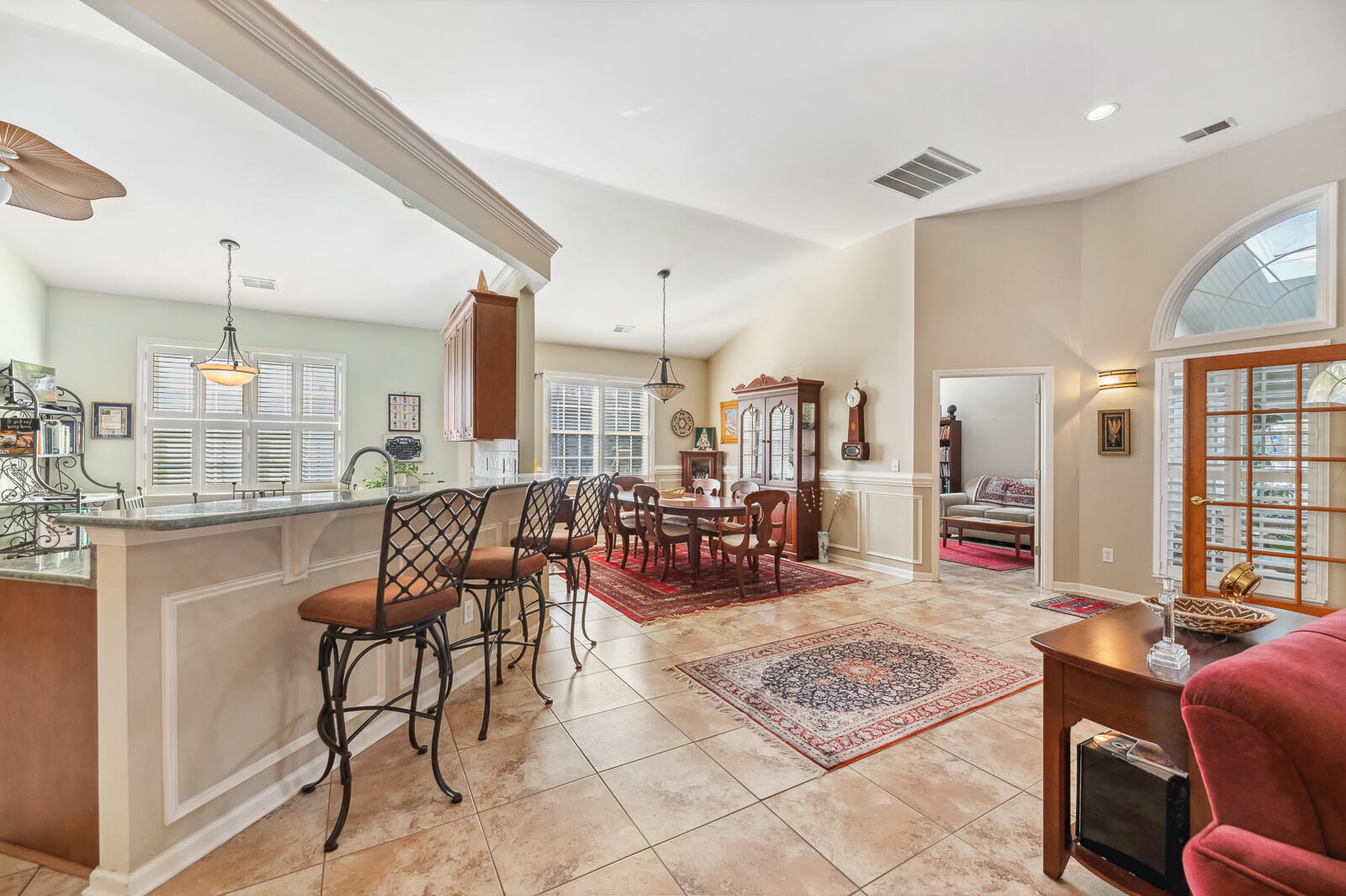 163 Oakbluff Road Summerville, SC 29485 - Photo 11 of 33 163 Oak Bluff Rd (11 of 35)