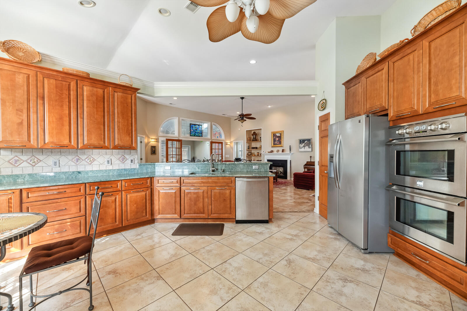163 Oakbluff Road Summerville, SC 29485 - Photo 10 of 33 163 Oak Bluff Rd (10 of 35)