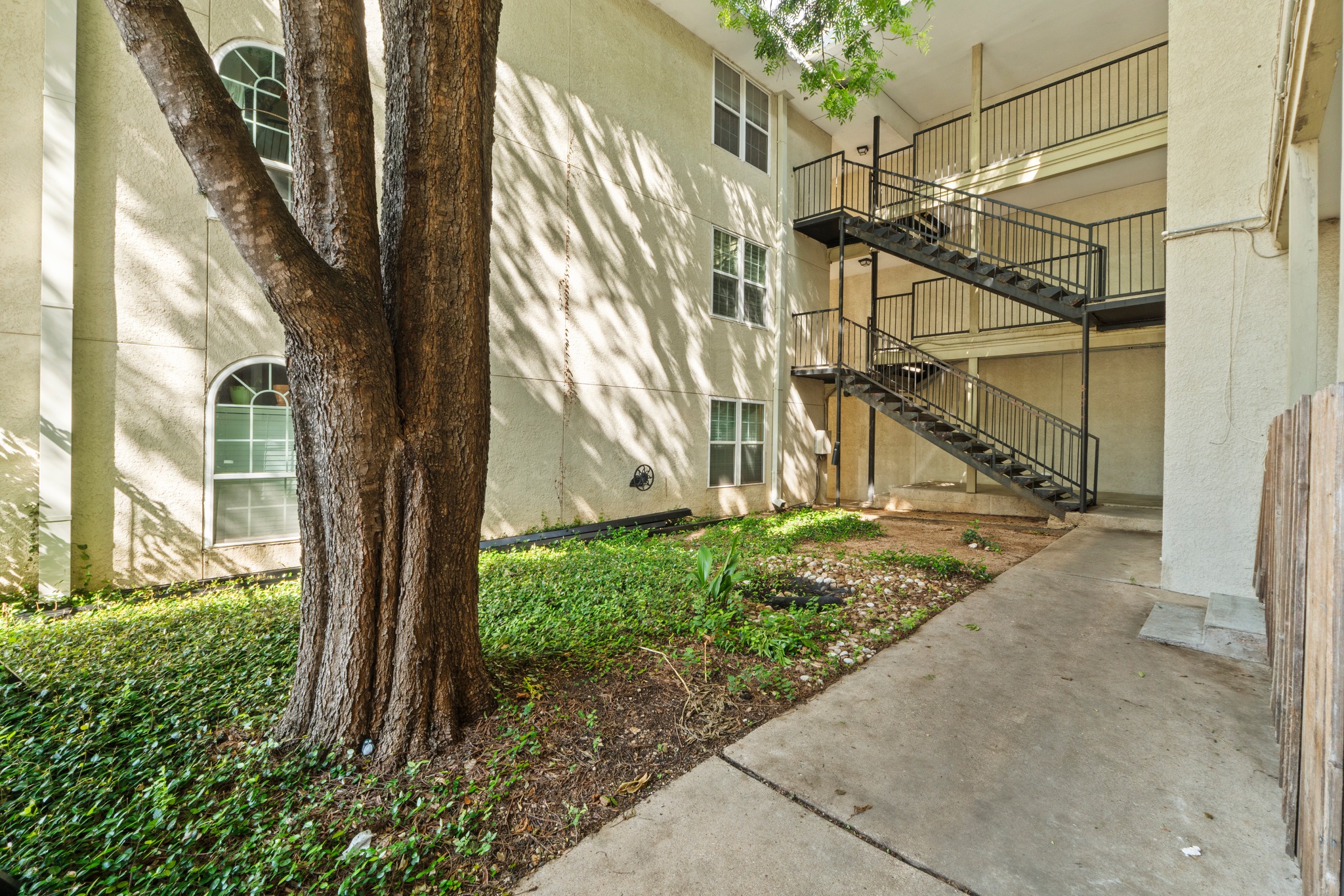 910 Duncan Lane, Unit 1 Austin, TX 78705 - Photo 23 of 28