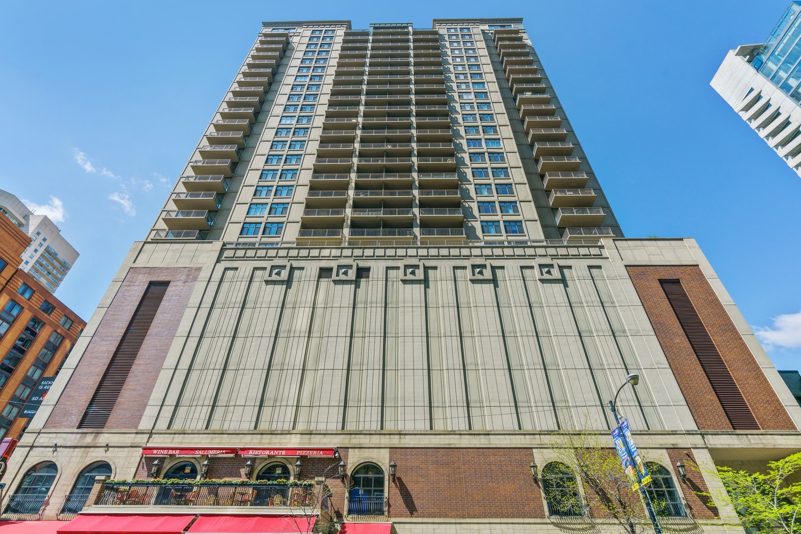 630 North State Street, Unit 2210 Chicago, IL 60654 - Photo 22 of 23 a front view of a building