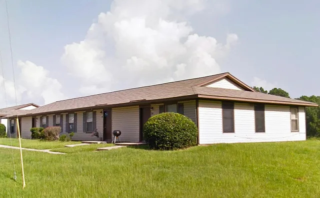 $641 | 668 West Rev Martin Luther King Jr Boulevard, Jasper, TX 75951