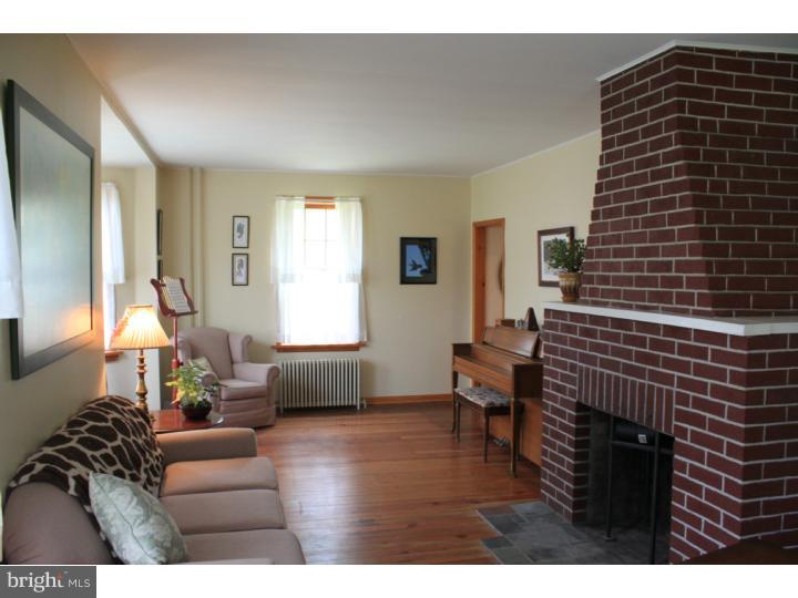 282 Old Furnace Road Riegelsville, PA 18077 - Photo 3 of 19