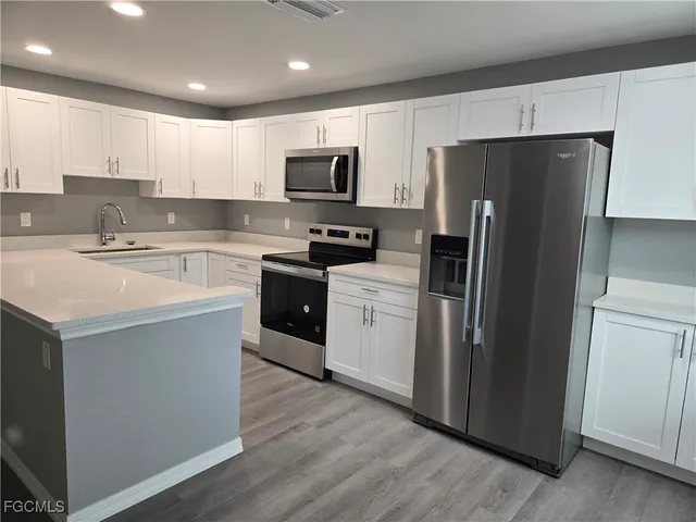 $1,500 | 11451 Char Ann Drive, Fort Myers, FL 33908