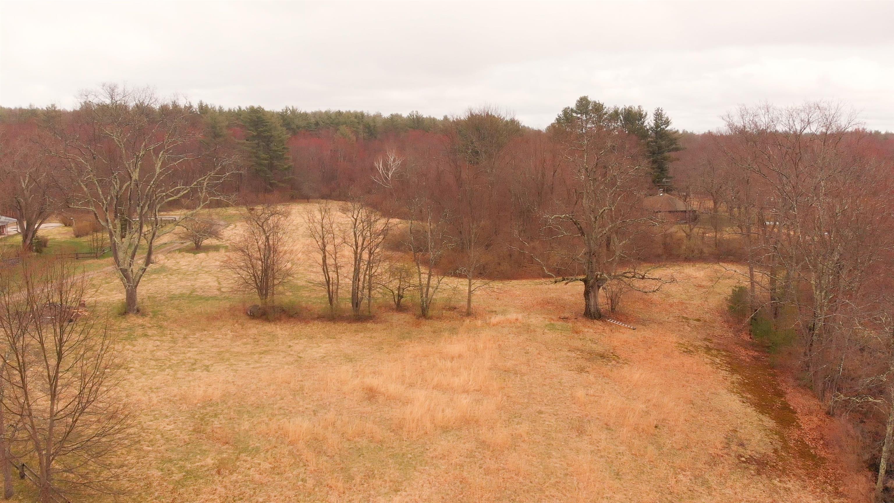 32 Merrimack Road Amherst, NH 03031 - Photo 11 of 12