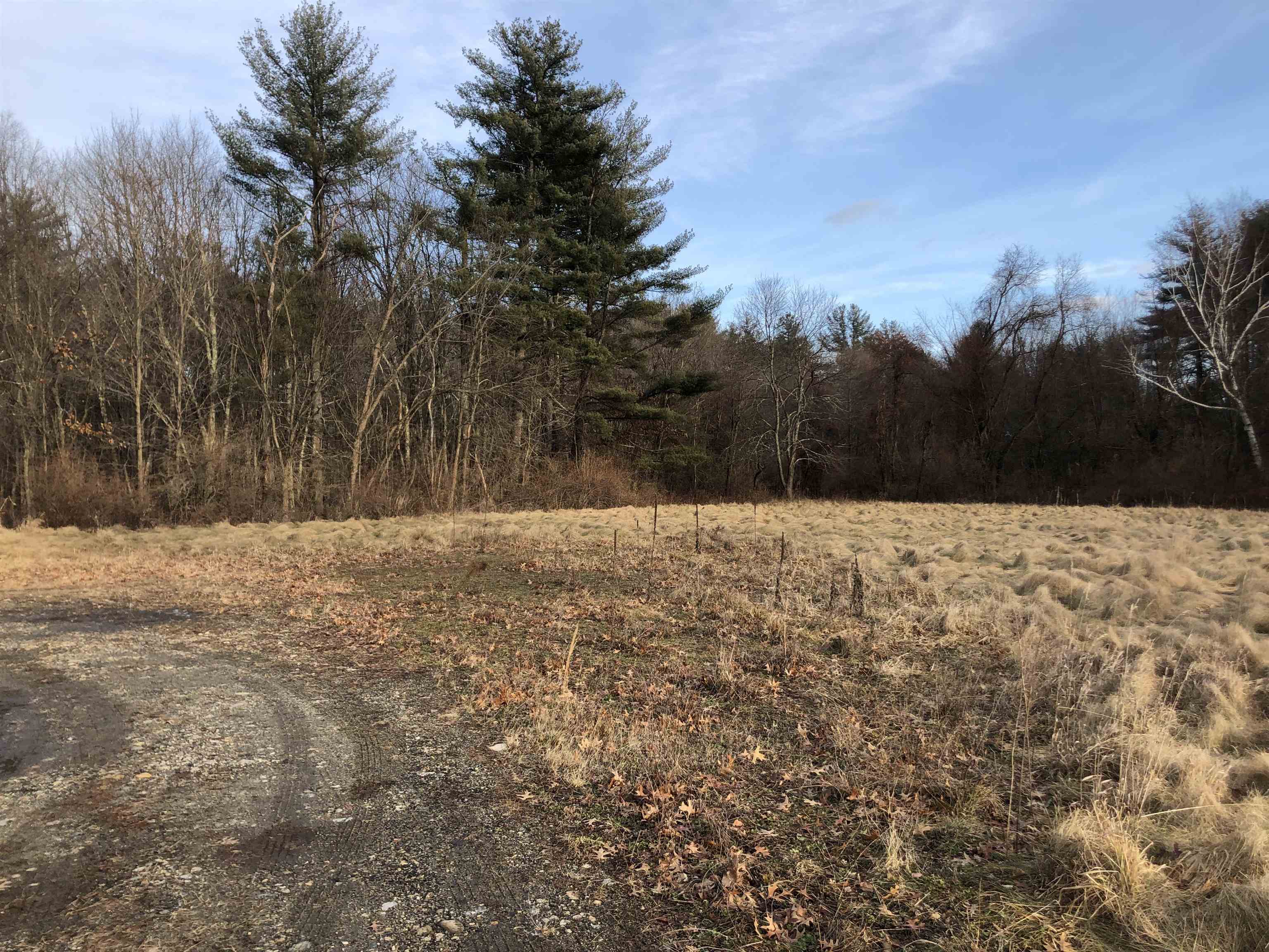 32 Merrimack Road Amherst, NH 03031 - Photo 3 of 12