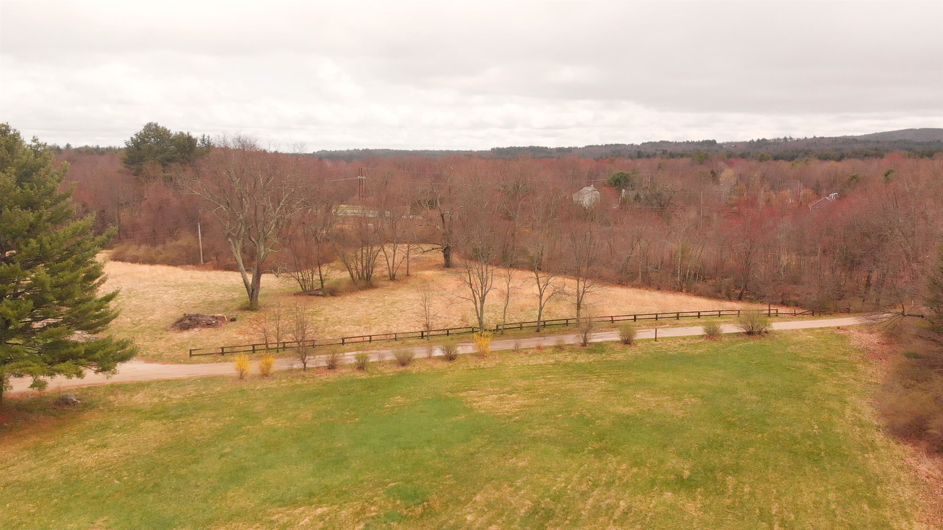 32 Merrimack Road Amherst, NH 03031 - Photo 5 of 12