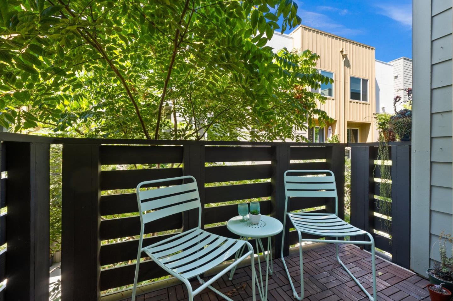 117 Uptown Circle Oakland, CA 94607 - Photo 22 of 25 a view of outdoor seating