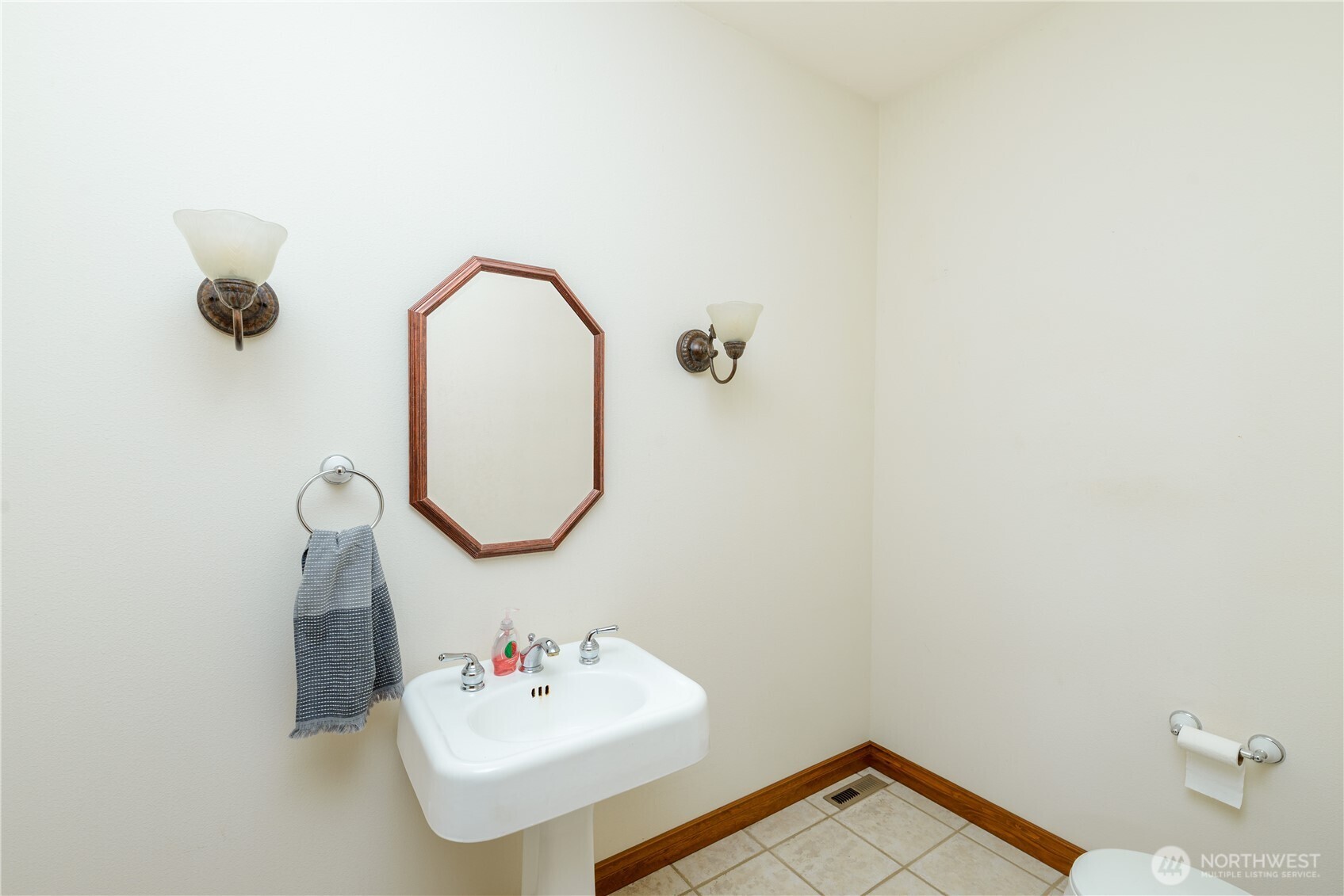 823 Fox Hollow Road Sequim, WA 98382 - Photo 23 of 40 Gallery Image 23