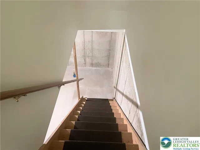 $2,400 | 551 Wild Mint Lane, Allentown, PA 18104