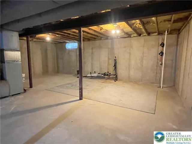 $2,400 | 551 Wild Mint Lane, Allentown, PA 18104