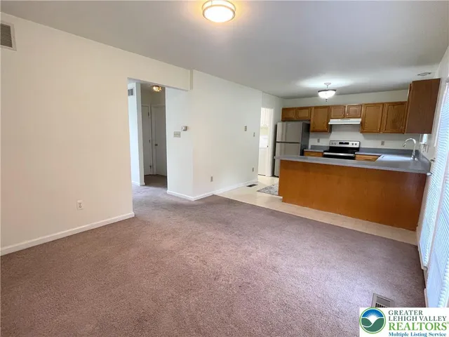 $2,400 | 551 Wild Mint Lane, Allentown, PA 18104