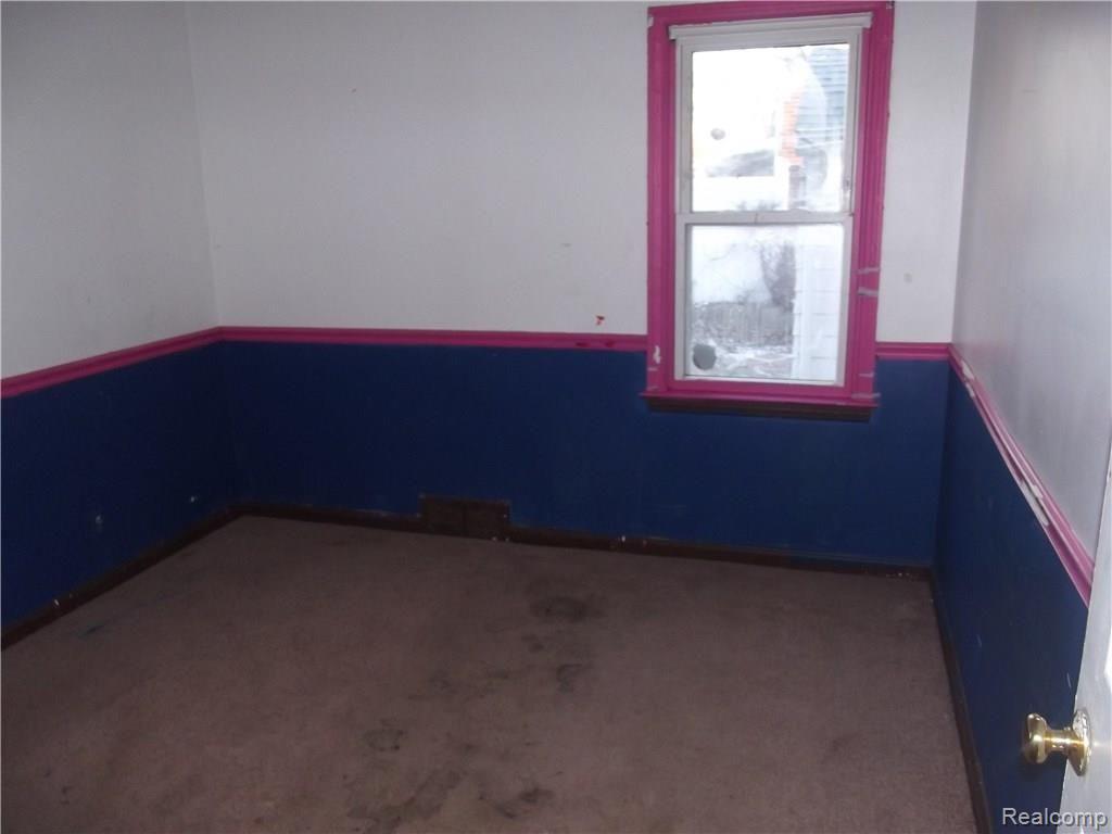 17199 Sunderland Road Detroit, MI 48219 - Photo 8 of 11 DSCF7168.JPG