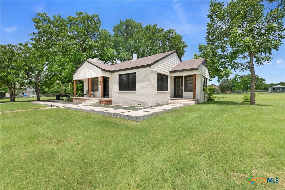 102 Elmo Street Florence, TX 76527 - Photo 19 of 32 Front/side view