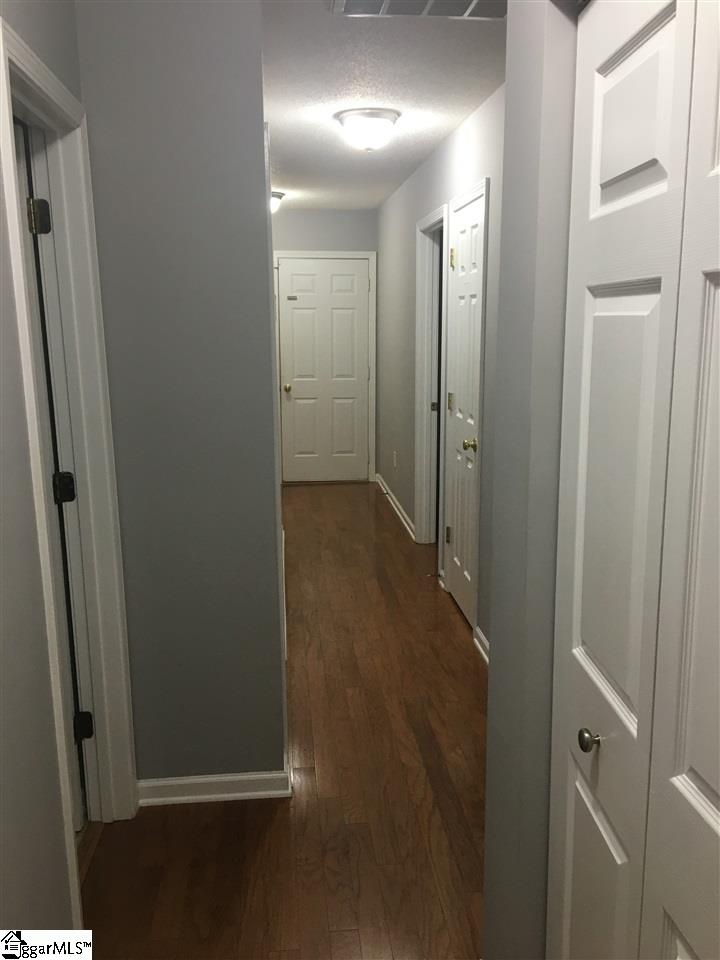 324 Hampton Ridge Drive Greer, SC 29651 - Photo 4 of 15