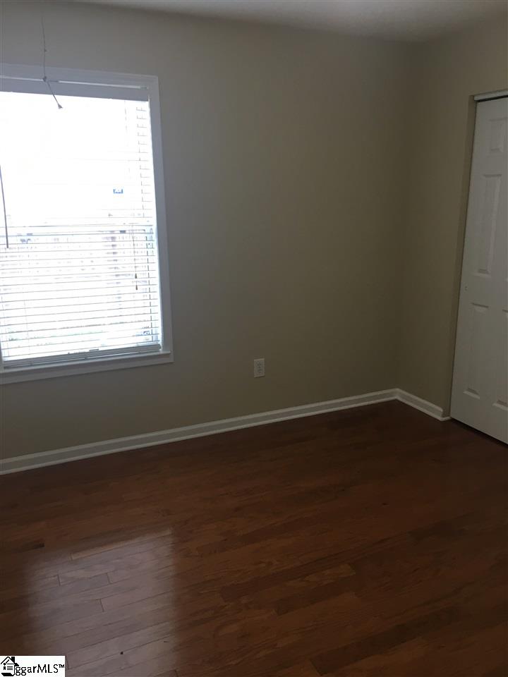 324 Hampton Ridge Drive Greer, SC 29651 - Photo 6 of 15