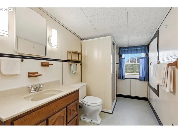 $379,900 | 805 East 12th Street, The Dalles, OR 97058