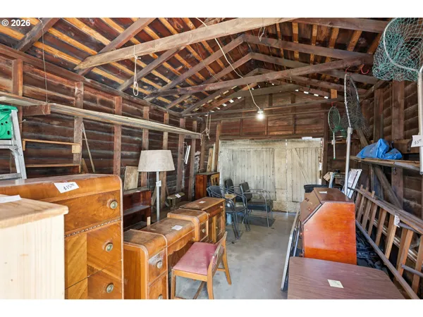 $379,900 | 805 East 12th Street, The Dalles, OR 97058