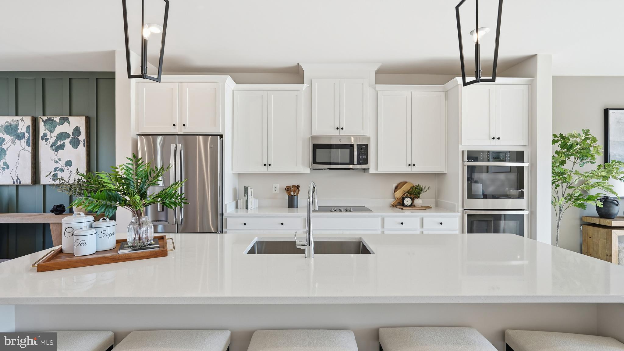 17401 Walnut Grove Way Dumfries, VA 22026 - Photo 2 of 51