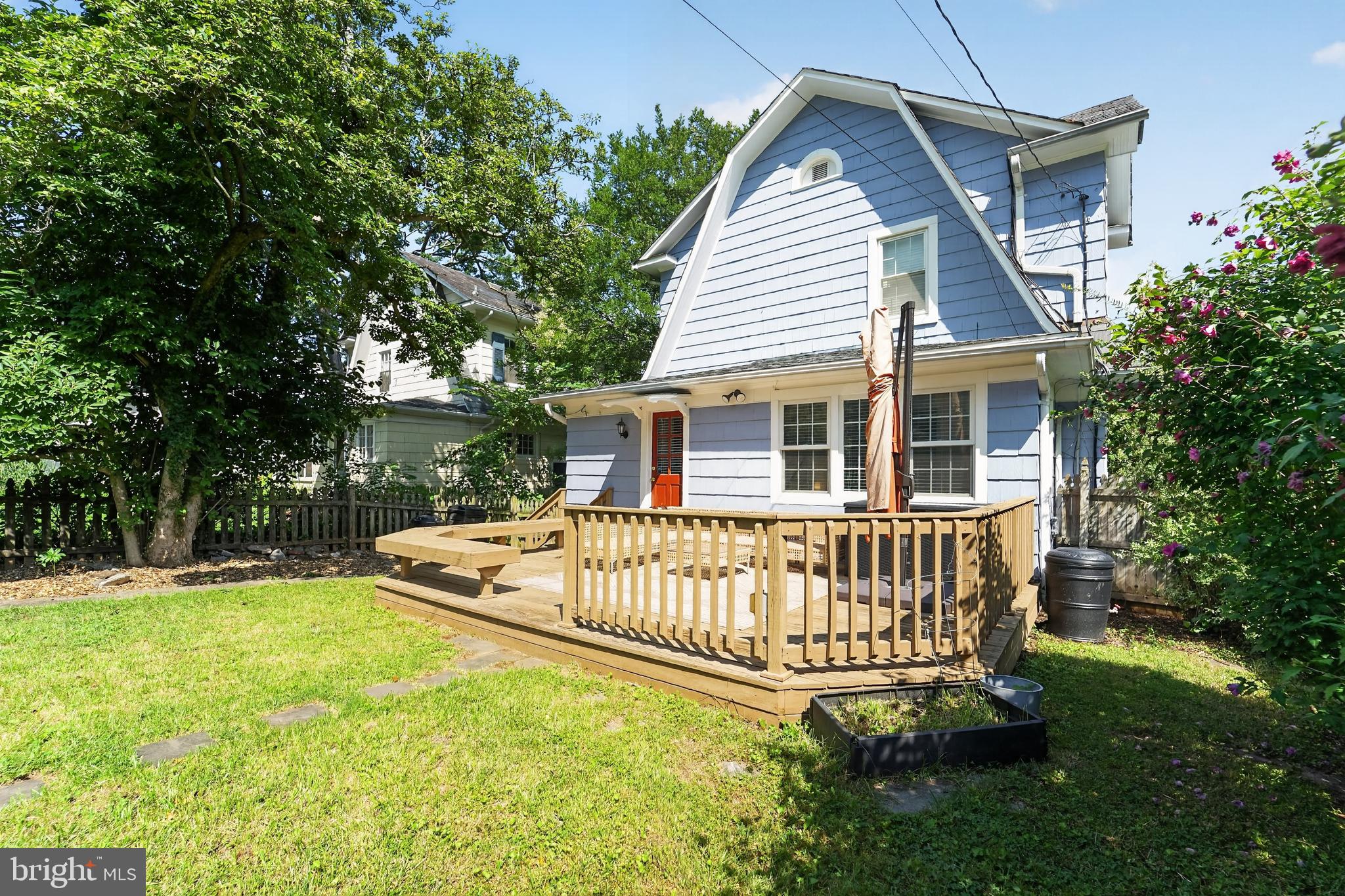 2411 Everton Road Baltimore, MD 21209 - Photo 19 of 27 Deck