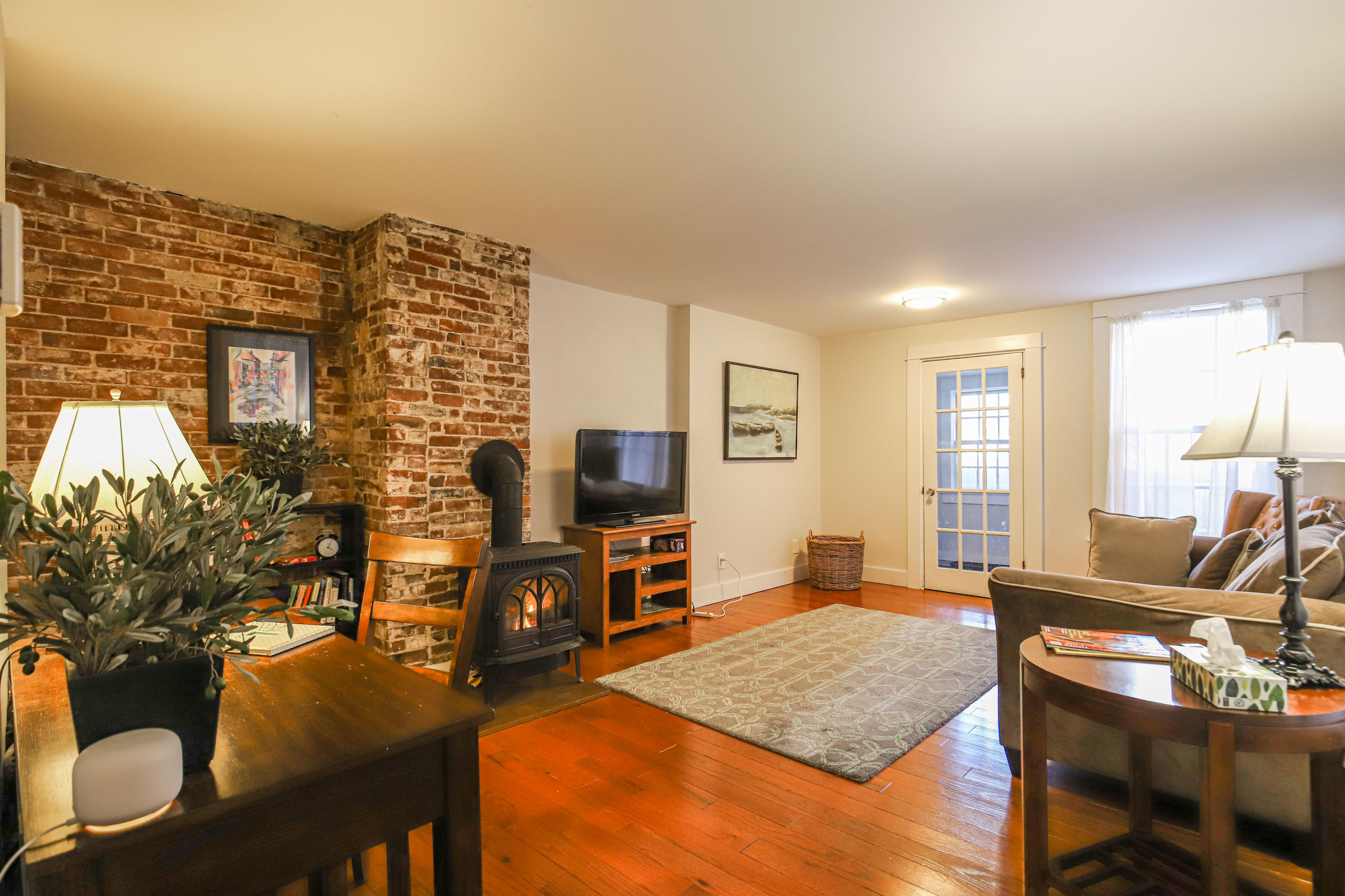 139 Spring Street Portland, ME 04101 - Photo 13 of 110 139 Spring St #2 Portland - 13Liv