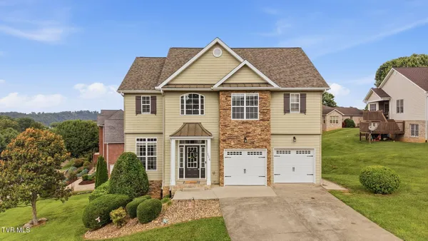 $625,000 | 116 Mary Anne Keys Lane, Johnson City, TN 37601