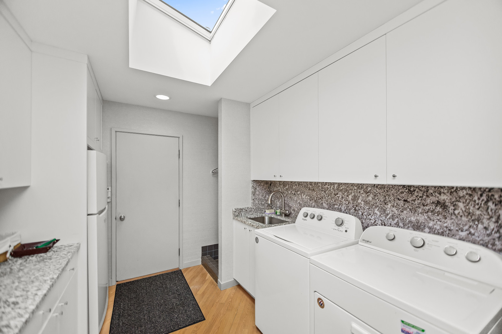 990 Sheridan Road Highland Park, IL 60035 - Photo 11 of 39