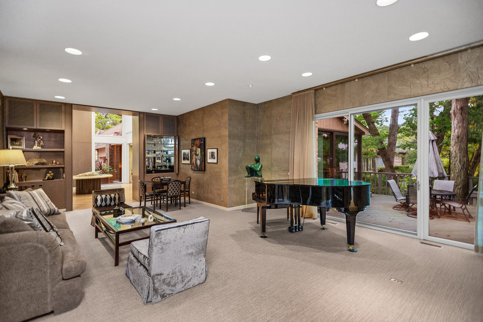 990 Sheridan Road Highland Park, IL 60035 - Photo 15 of 39
