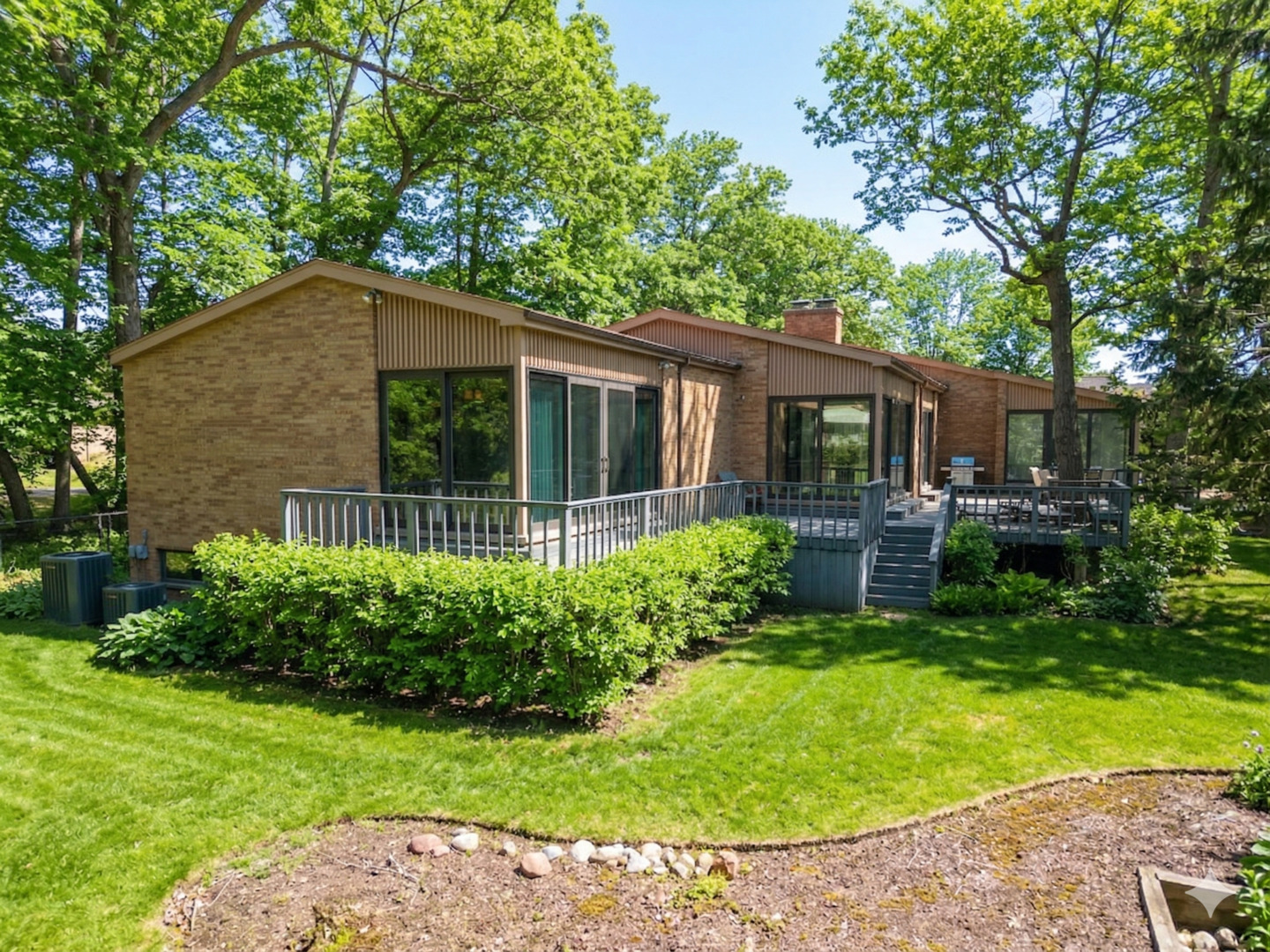 990 Sheridan Road Highland Park, IL 60035 - Photo 32 of 39