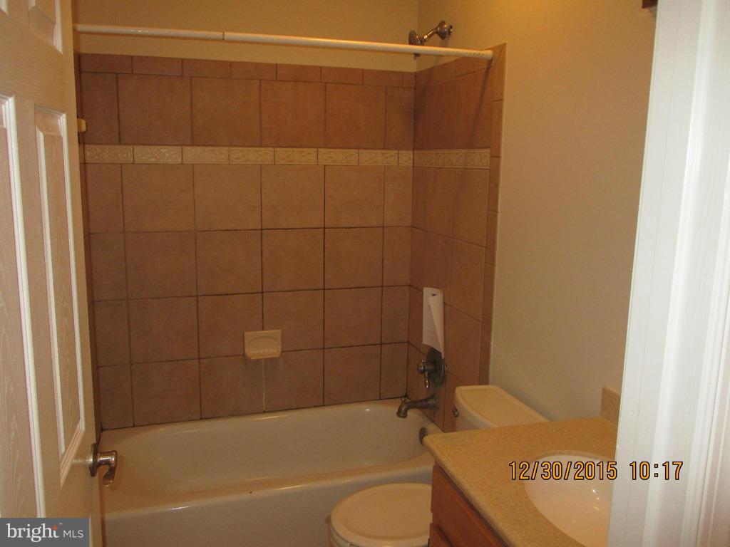 6009 Shady Side Road Shady Side, MD 20764 - Photo 8 of 13 Bath