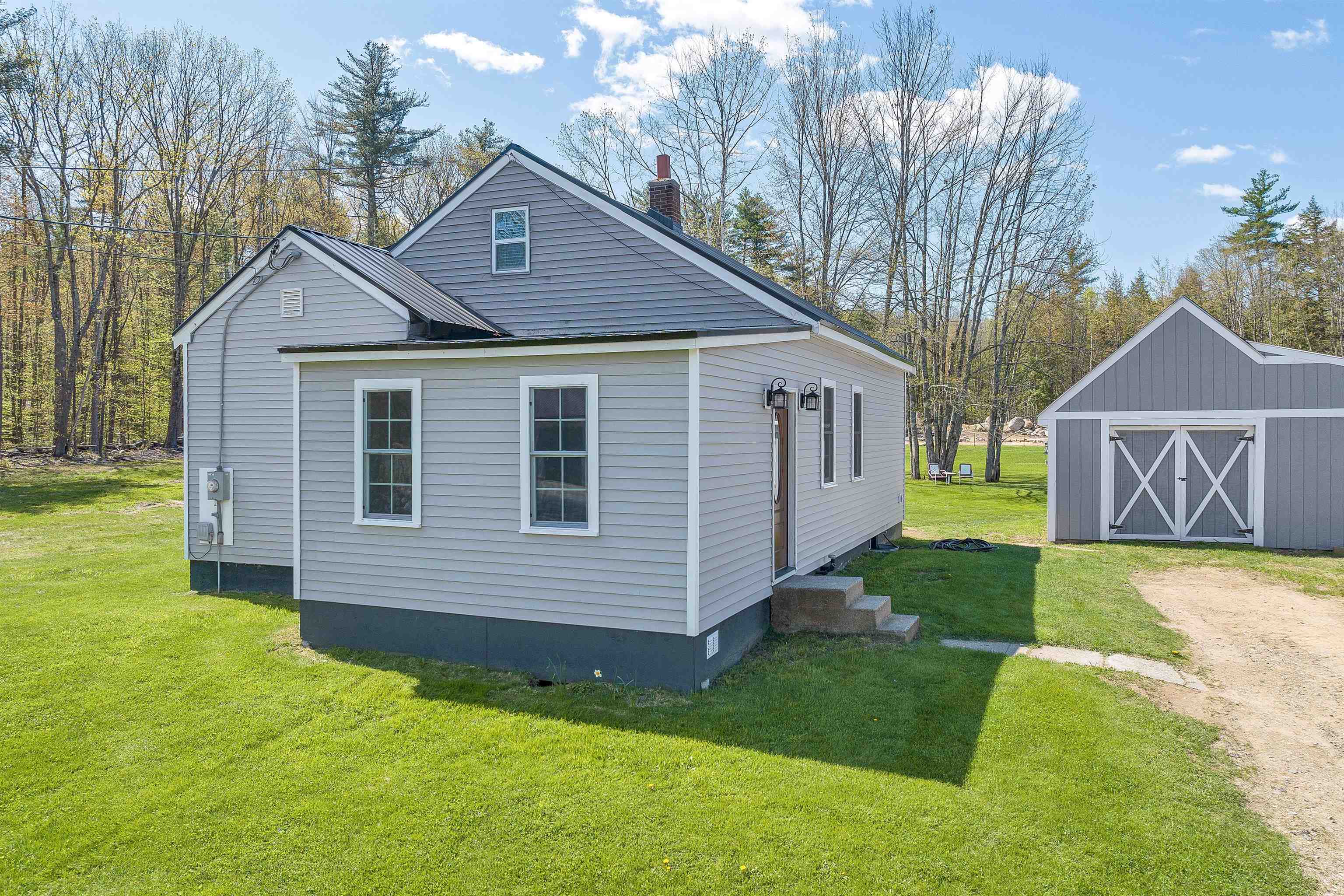 205 Shaker Road Northfield, NH 03276 - Photo 3 of 32