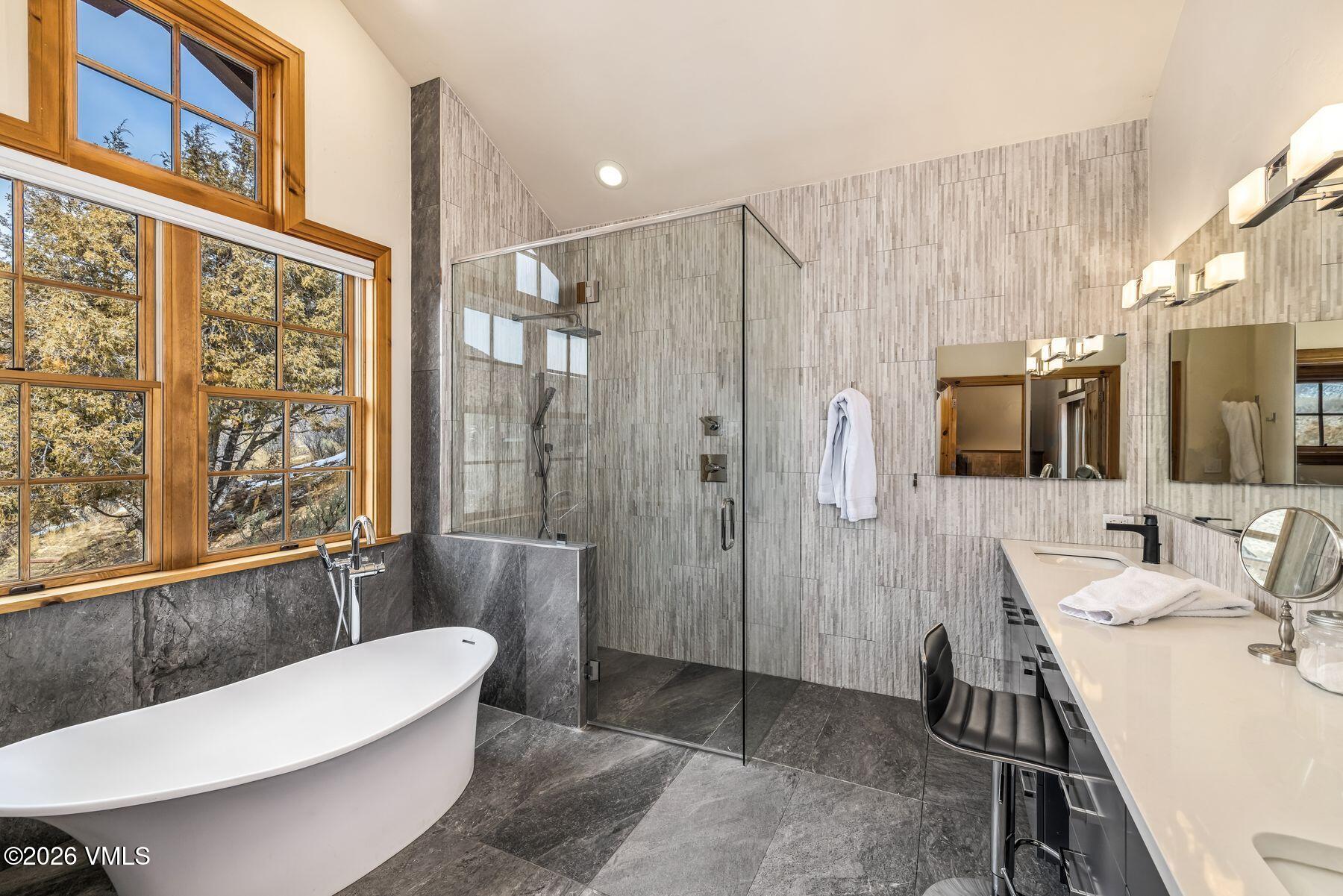 62 Elk Run Edwards, CO 81632 - Photo 8 of 43 a bathroom with a sink toilet and shower