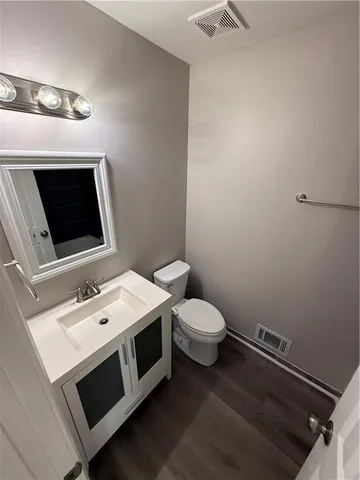 $304,900 | 8080 Sumit Creek Drive Northwest, Kennesaw, GA 30152