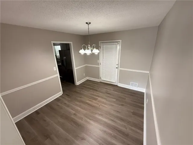 $304,900 | 8080 Sumit Creek Drive Northwest, Kennesaw, GA 30152