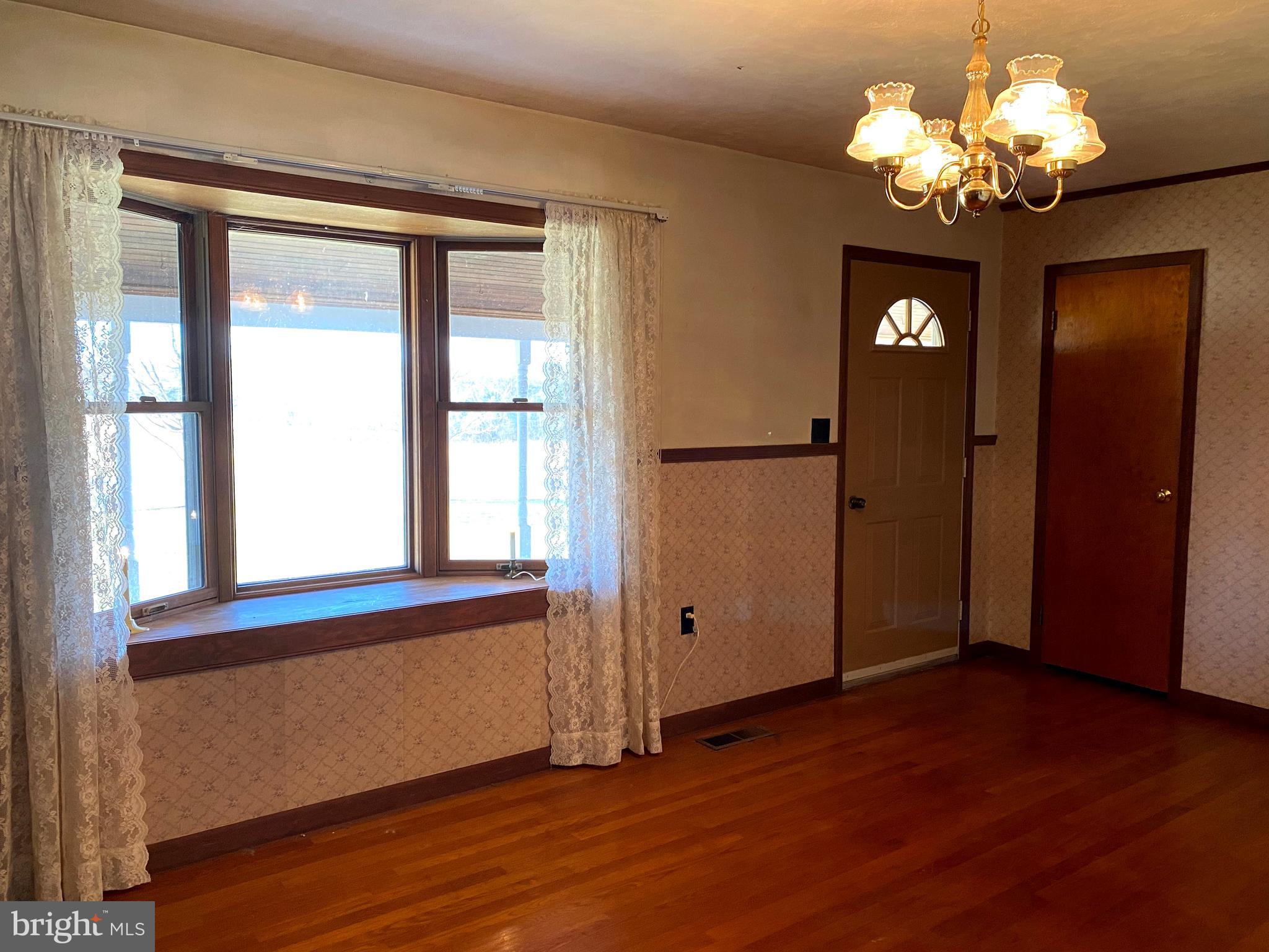 1558 North Hayfield Road Gore, VA 22637 - Photo 6 of 59 Gallery Image 6