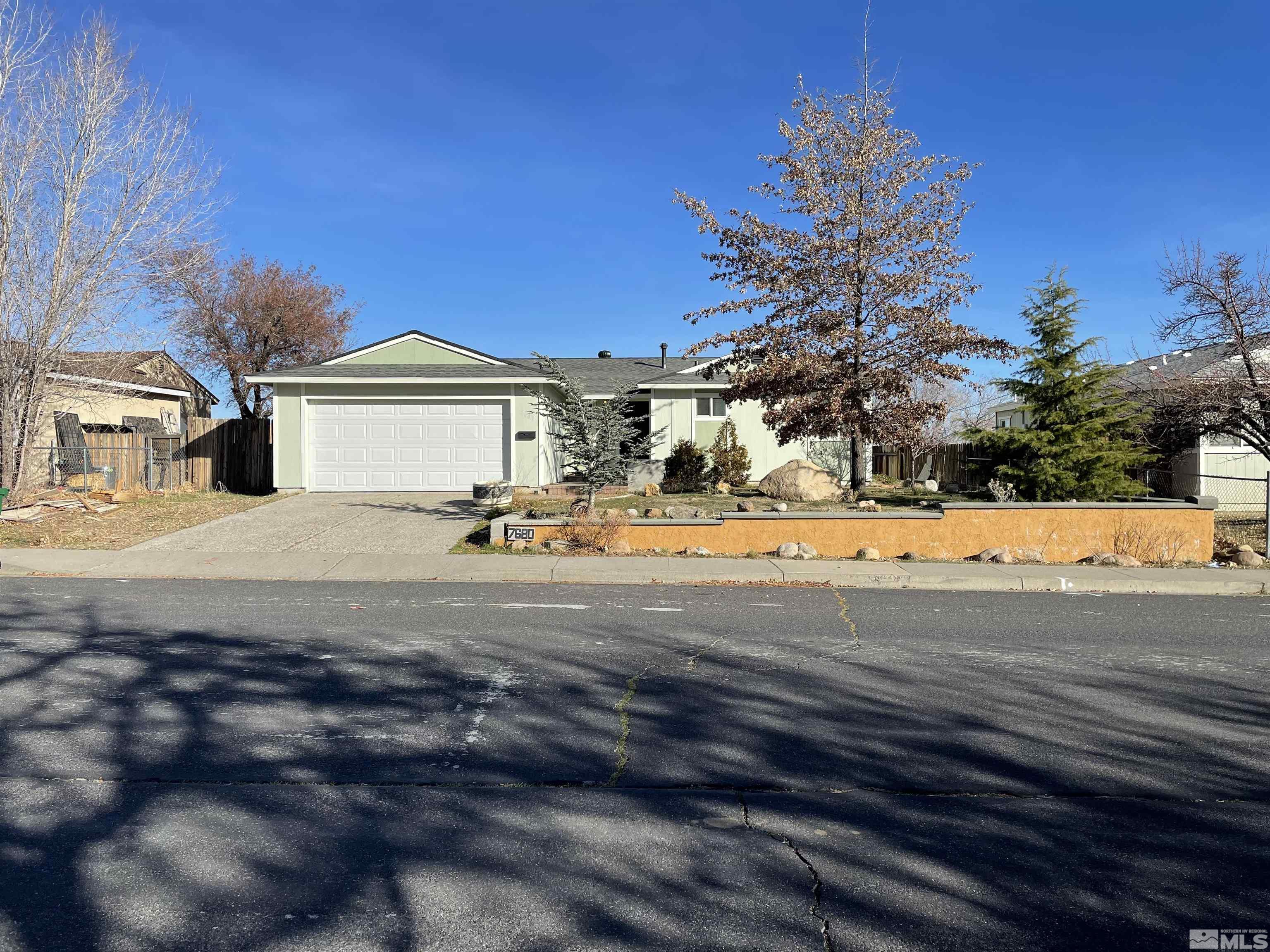 7680 Carlyle Drive Reno, NV 89506 - Photo 4 of 24 Photo 4