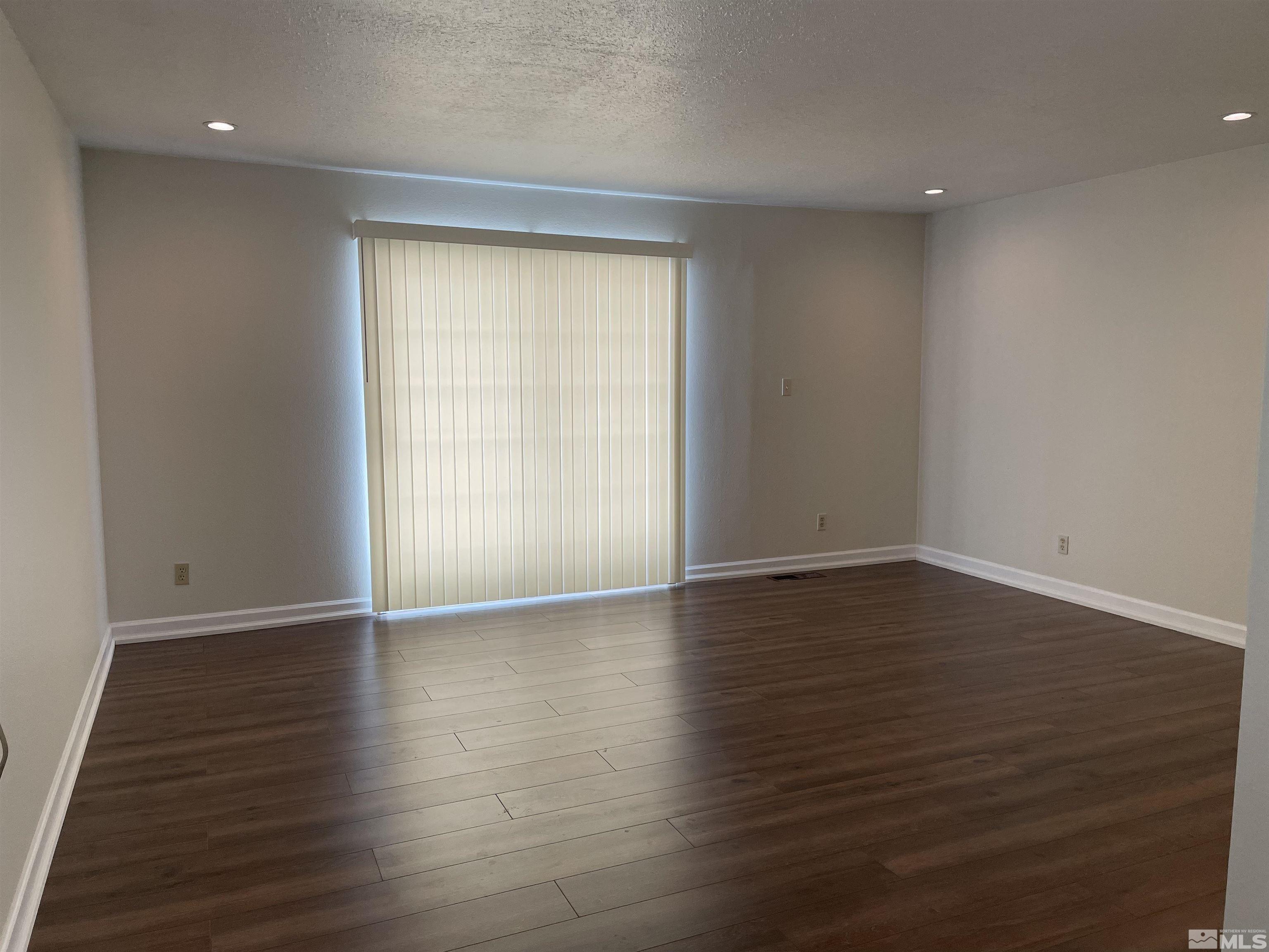 7680 Carlyle Drive Reno, NV 89506 - Photo 5 of 24 Photo 5