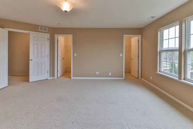 299 Monument Road Elgin, IL 60124 - Photo 19 of 27