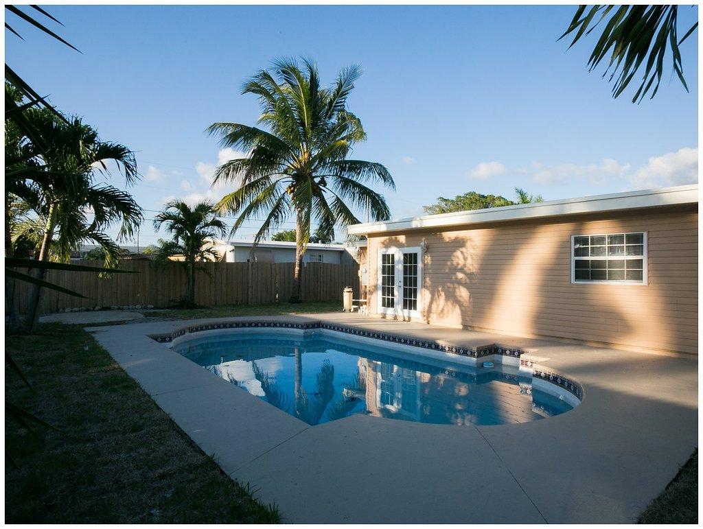 75 Tortuga Road Palm Springs, FL 33461 - Photo 5 of 17 75 Tortuga Rd