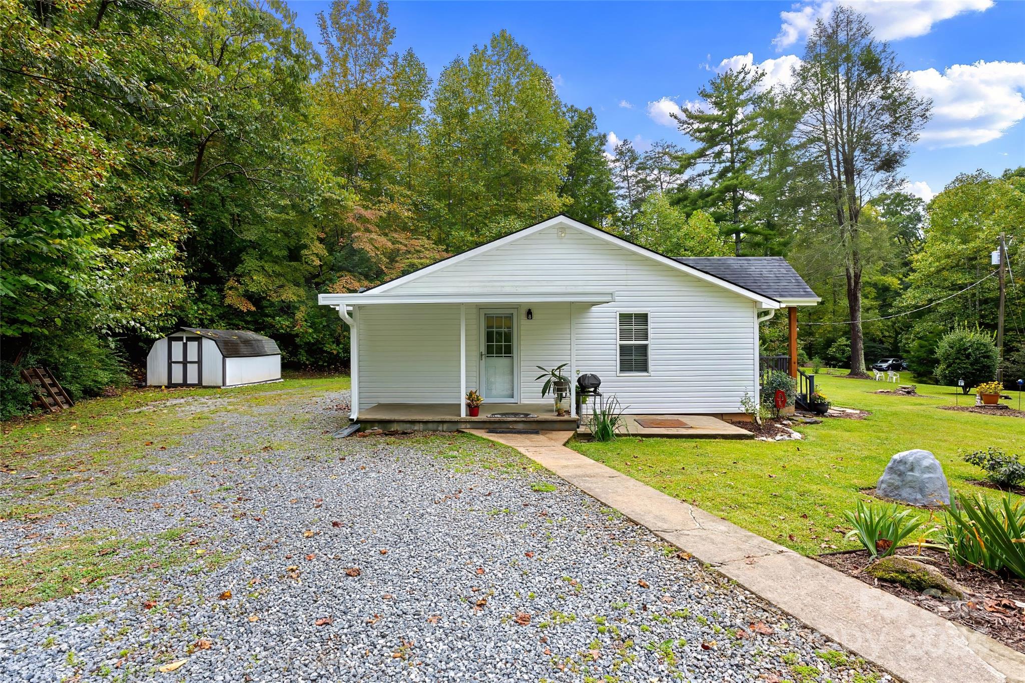 1501 Hayes Road Columbus, NC 28722 - Photo 20 of 48 Gallery Image 20