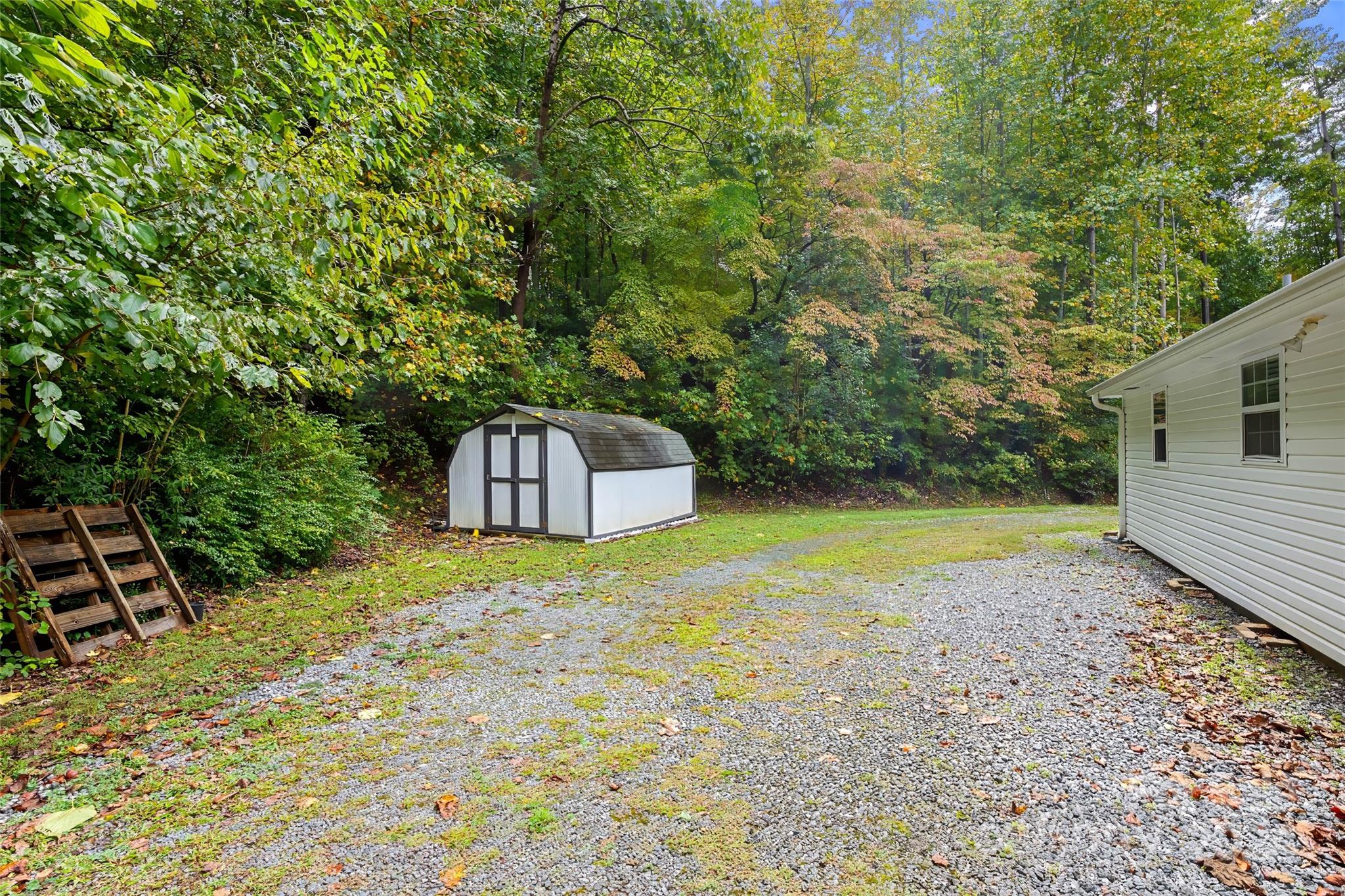 1501 Hayes Road Columbus, NC 28722 - Photo 21 of 48 Gallery Image 21
