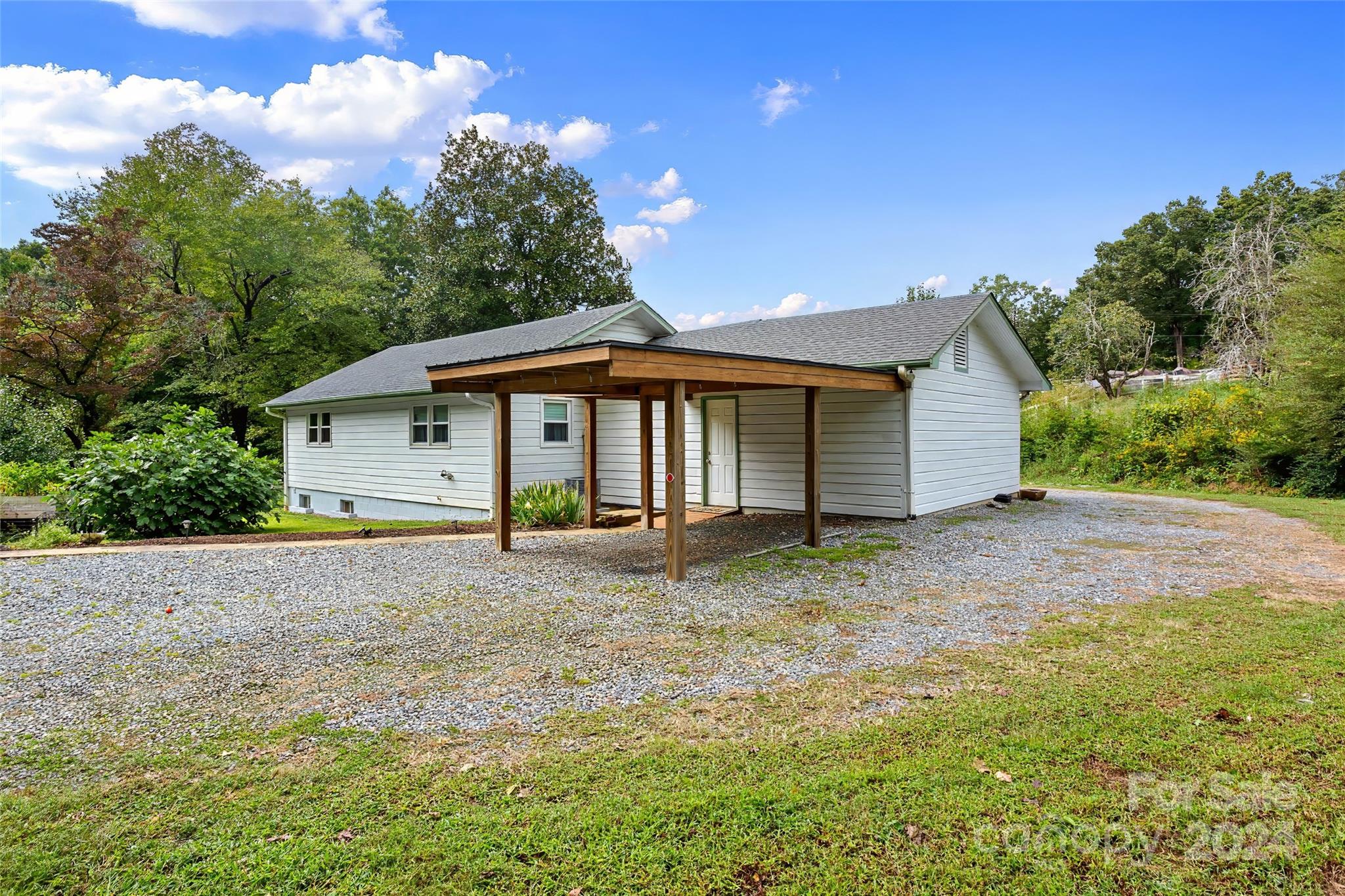 1501 Hayes Road Columbus, NC 28722 - Photo 42 of 48 Gallery Image 42