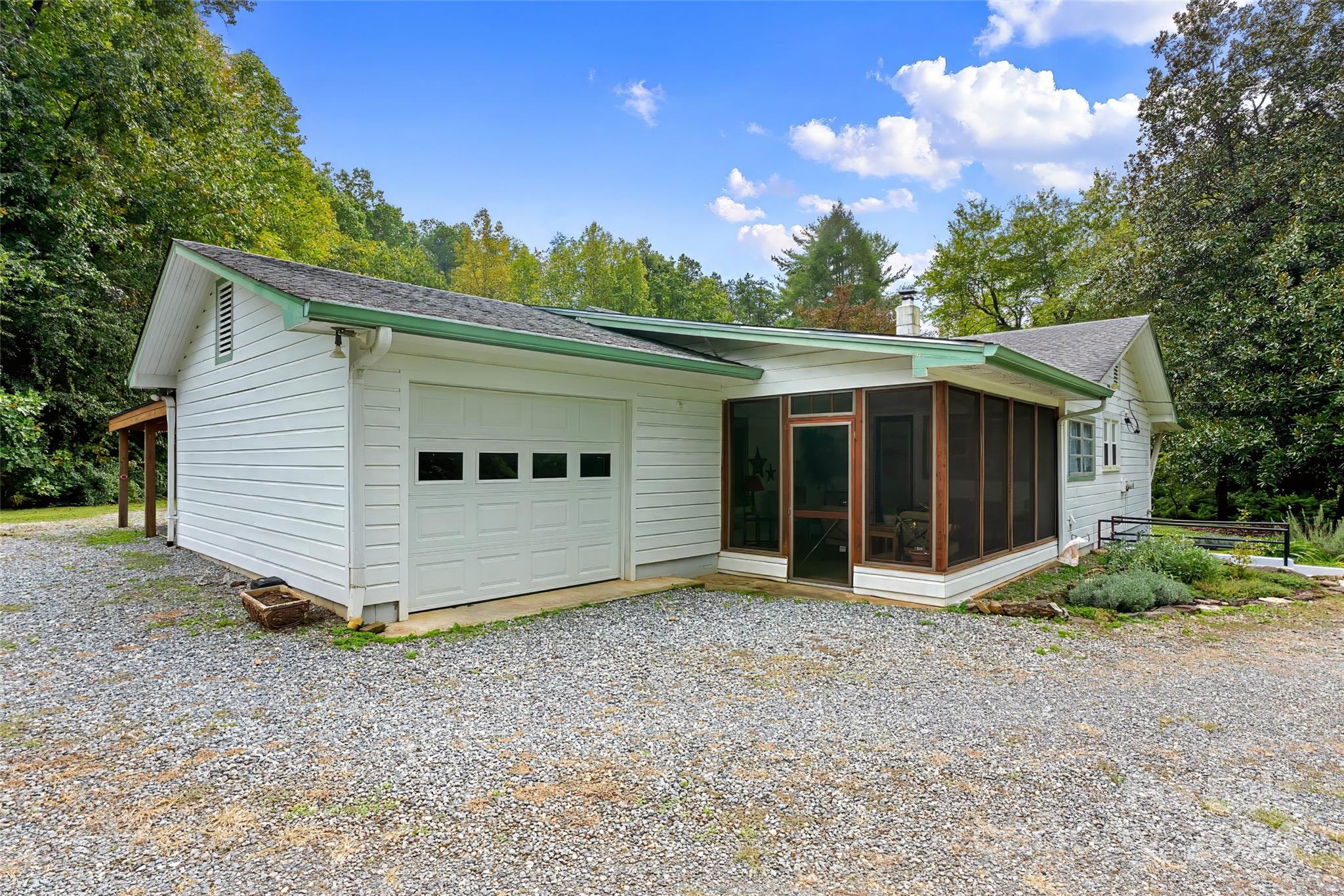 1501 Hayes Road Columbus, NC 28722 - Photo 44 of 48 Gallery Image 44